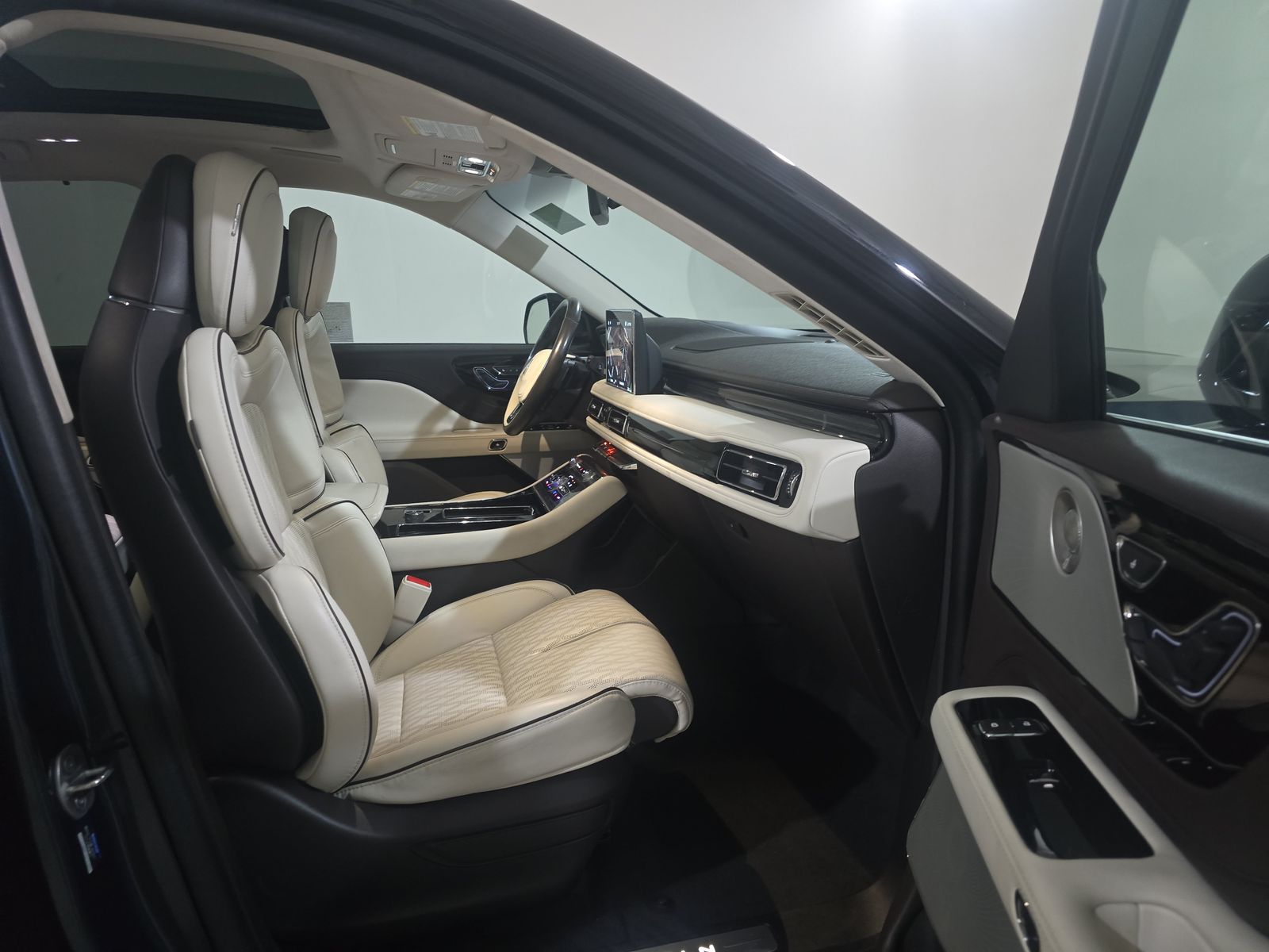 2023 Lincoln Aviator Black Label AWD