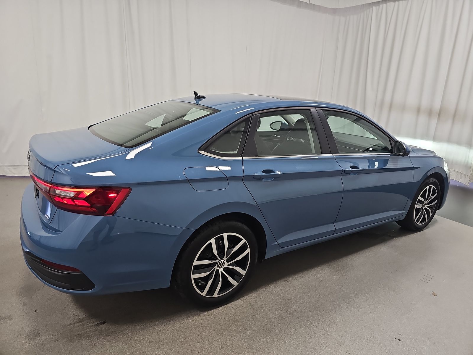2025 Volkswagen Jetta 1.5T SE FWD