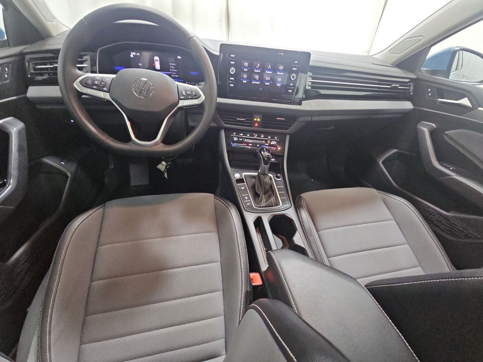 2025 Volkswagen Jetta 1.5T SE FWD