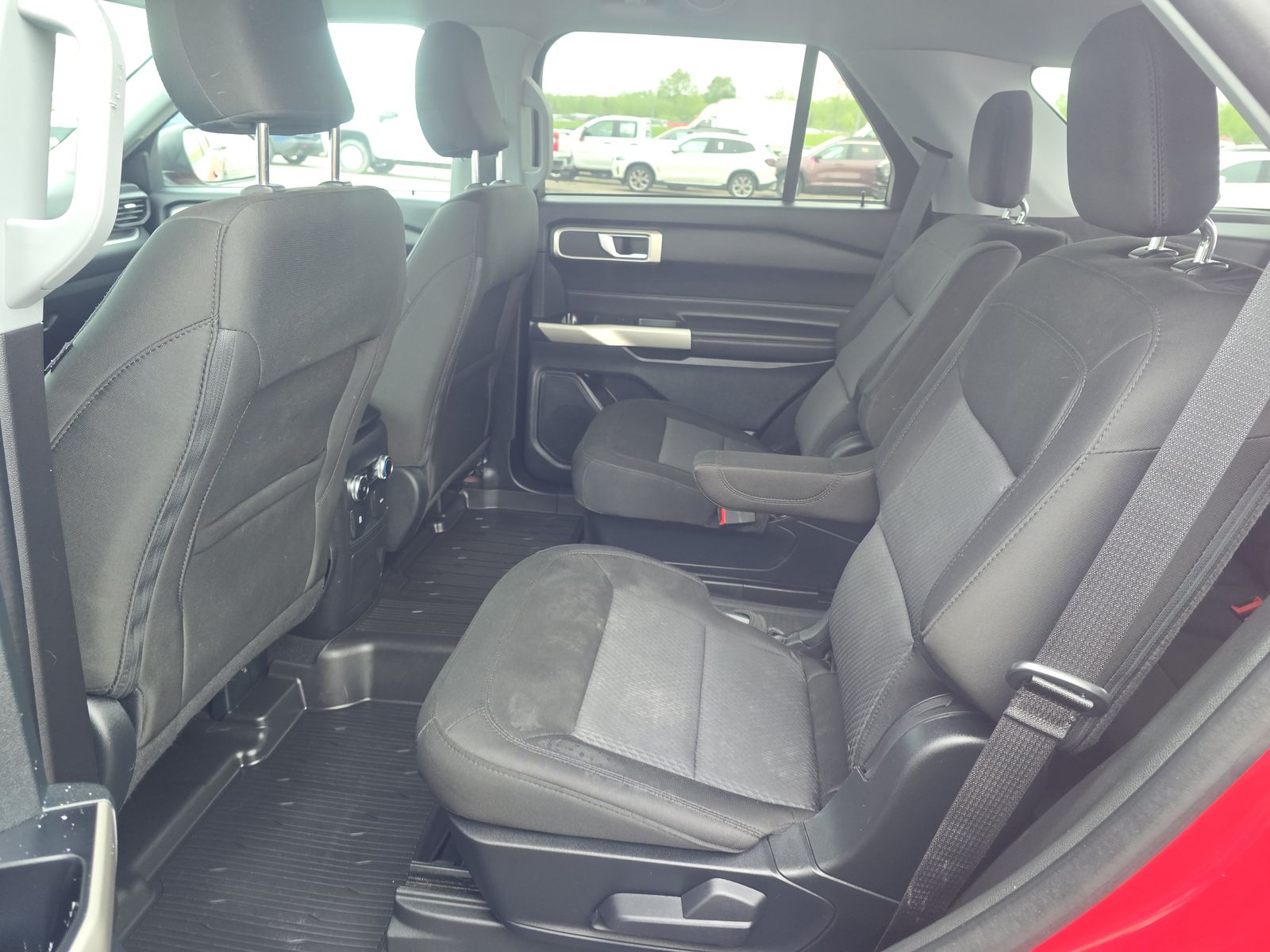 2023 Ford Explorer XLT AWD