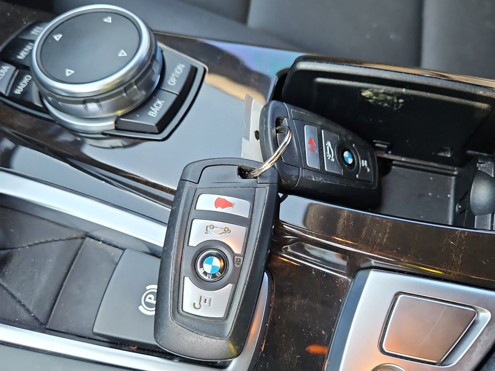 2016 BMW 5 Series 528i RWD