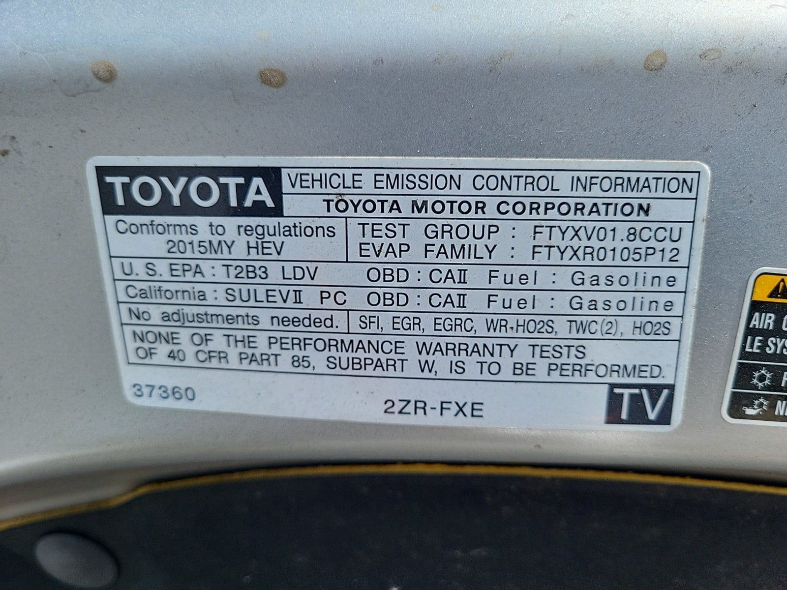 2015 Toyota Prius v Three FWD