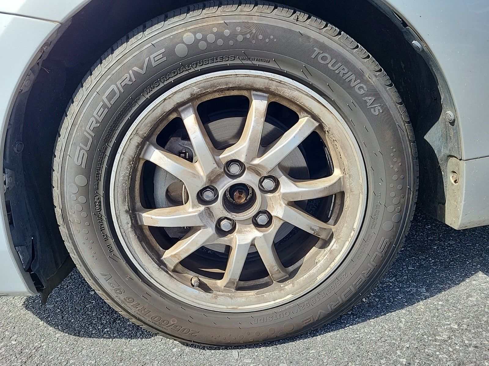 2015 Toyota Prius v Three FWD