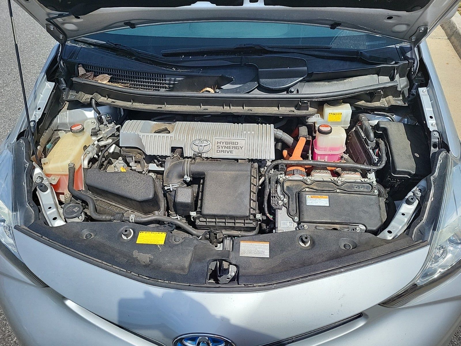 2015 Toyota Prius v Three FWD