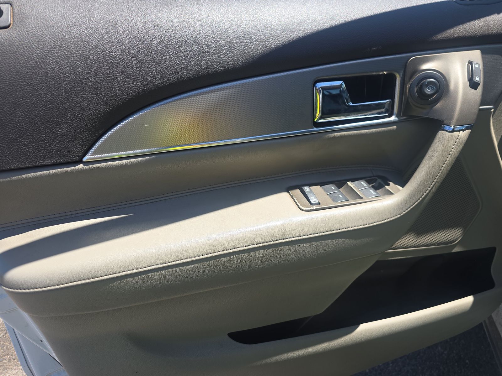 2012 Lincoln MKX Base FWD