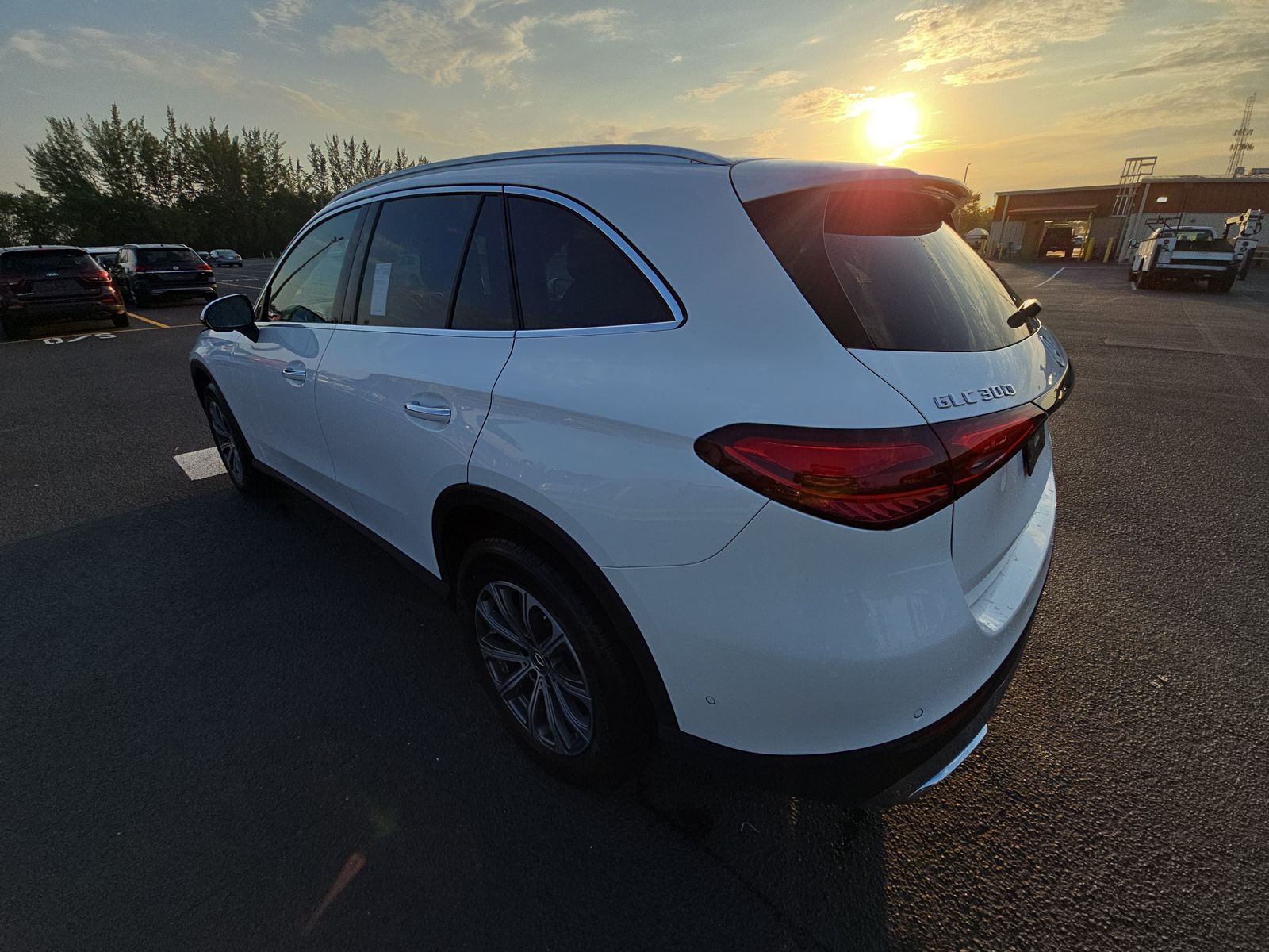 2024 Mercedes-Benz GLC GLC 300 AWD