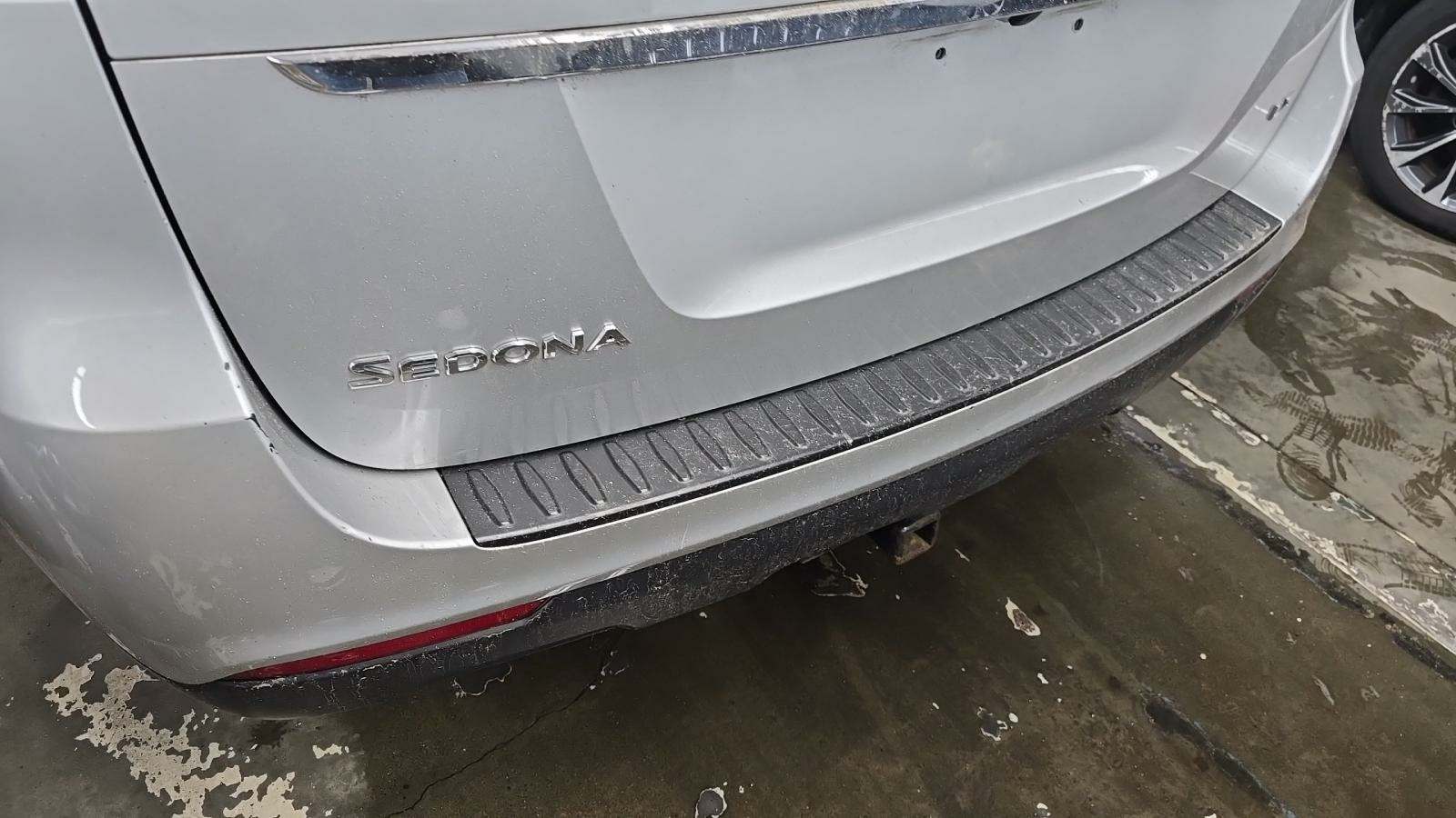 2019 Kia Sedona LX FWD