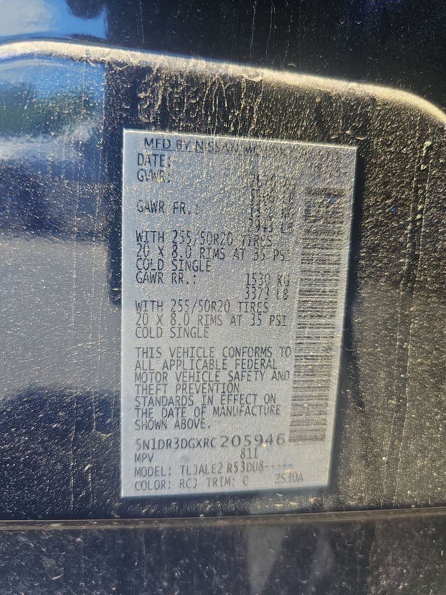 2024 Nissan Pathfinder Platinum FWD