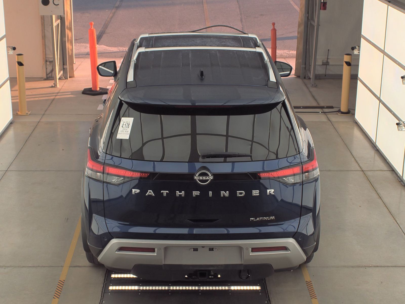2024 Nissan Pathfinder Platinum FWD