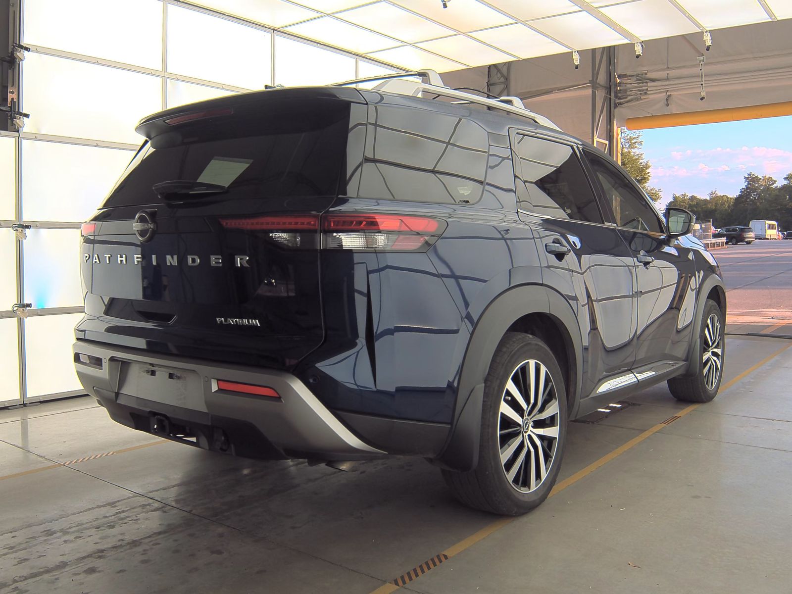 2024 Nissan Pathfinder Platinum FWD