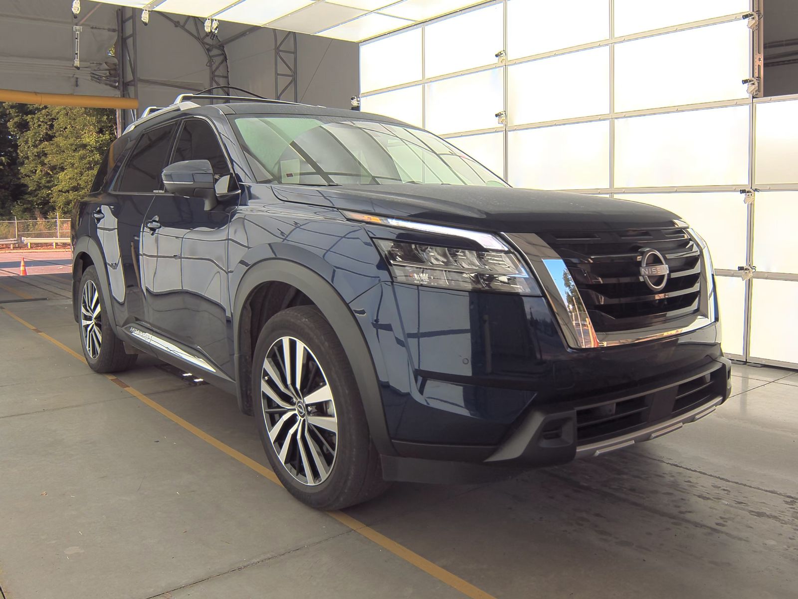 2024 Nissan Pathfinder Platinum FWD