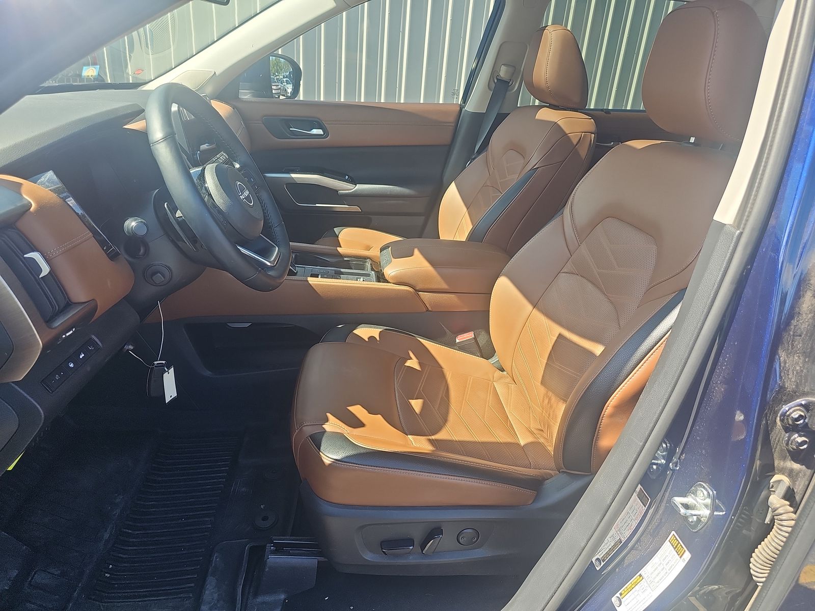 2024 Nissan Pathfinder Platinum FWD