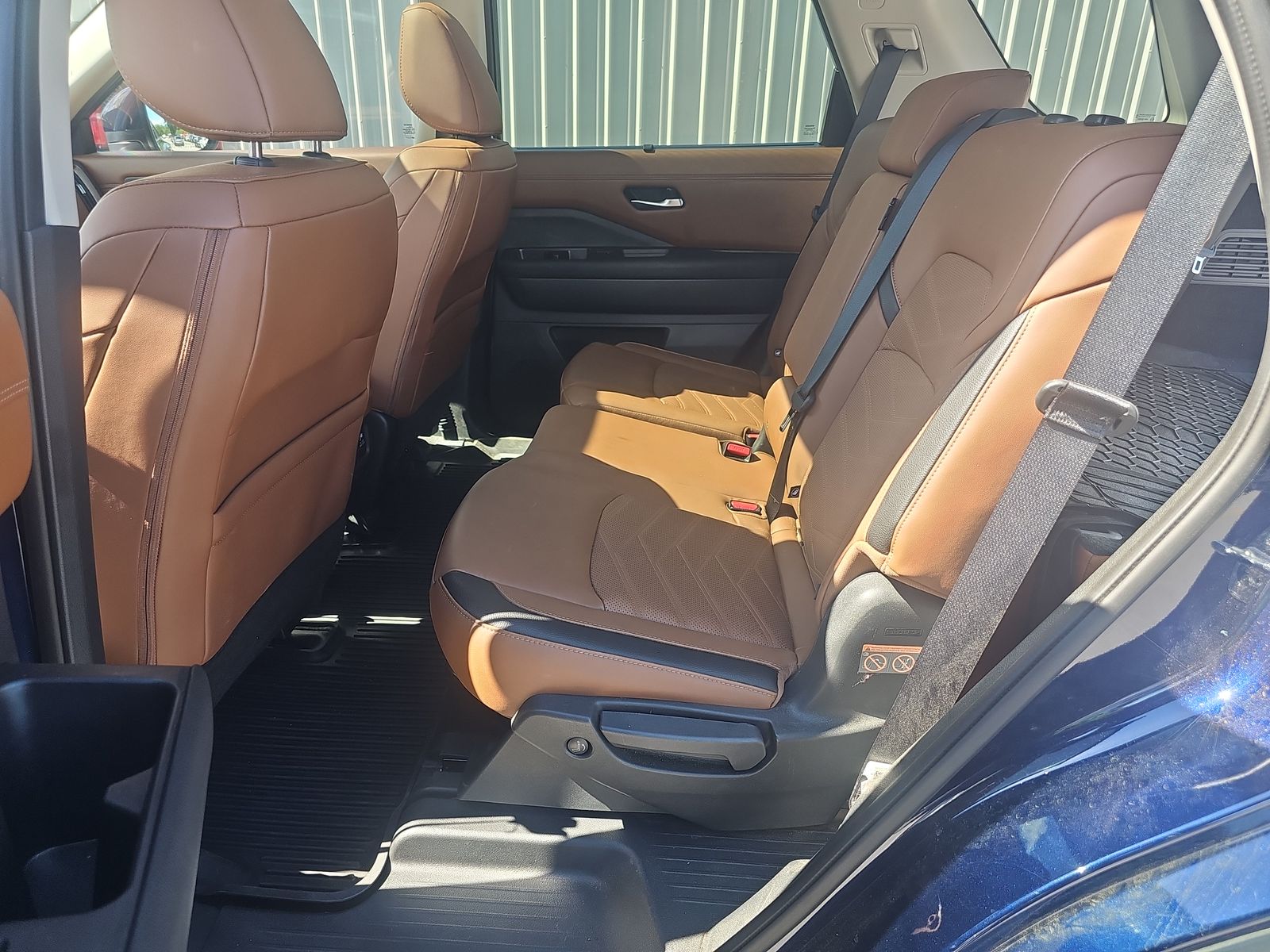 2024 Nissan Pathfinder Platinum FWD