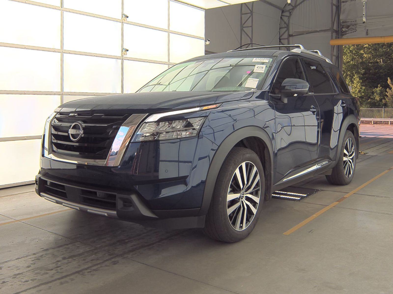 2024 Nissan Pathfinder Platinum FWD