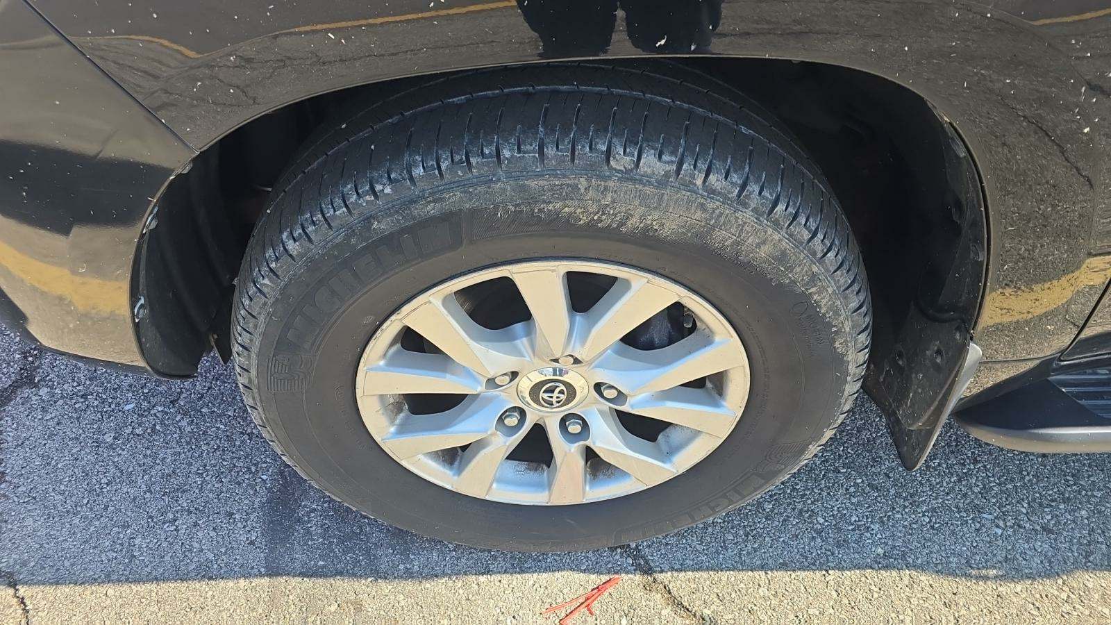 2018 Toyota Land Cruiser Base AWD