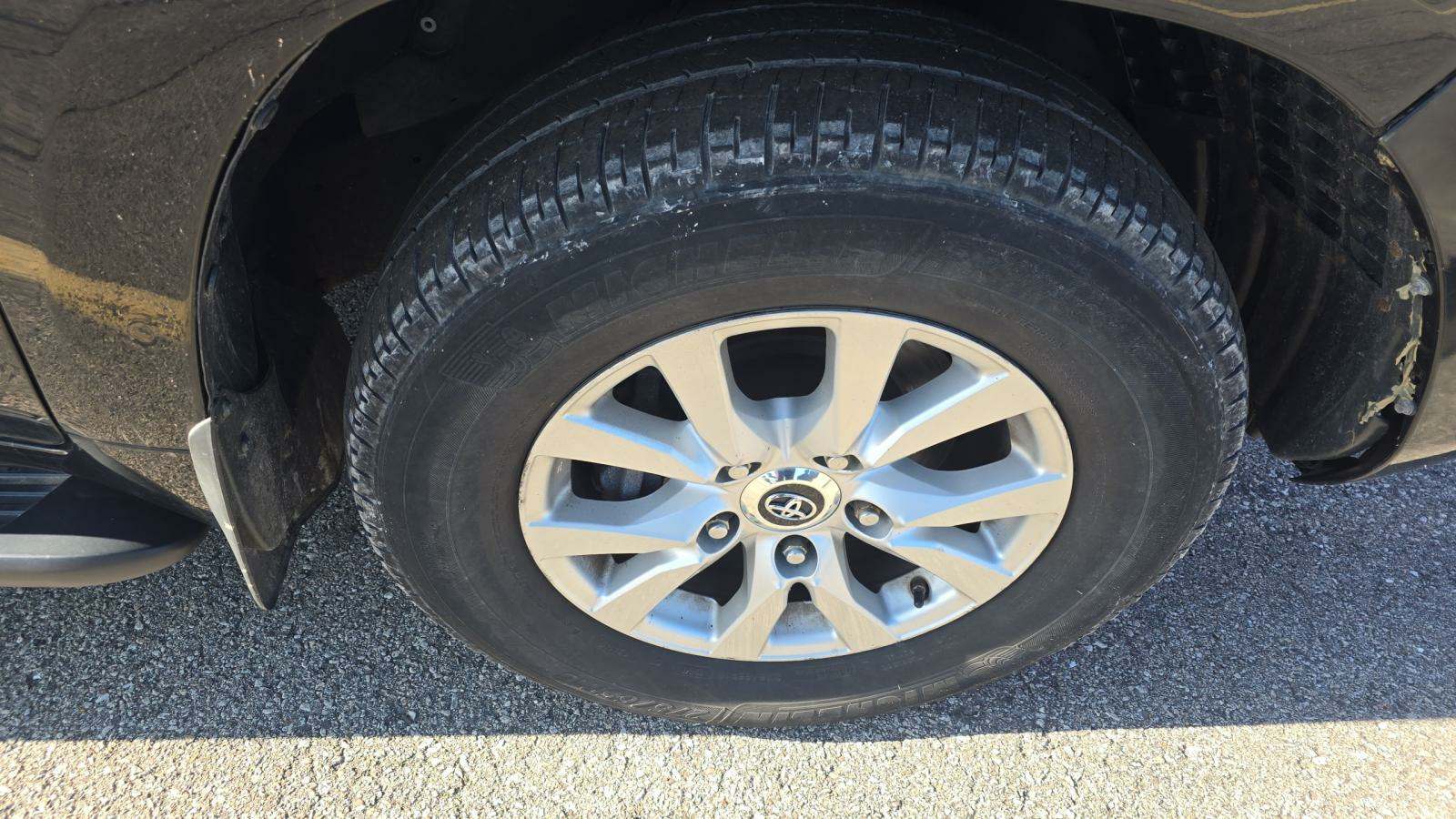 2018 Toyota Land Cruiser Base AWD