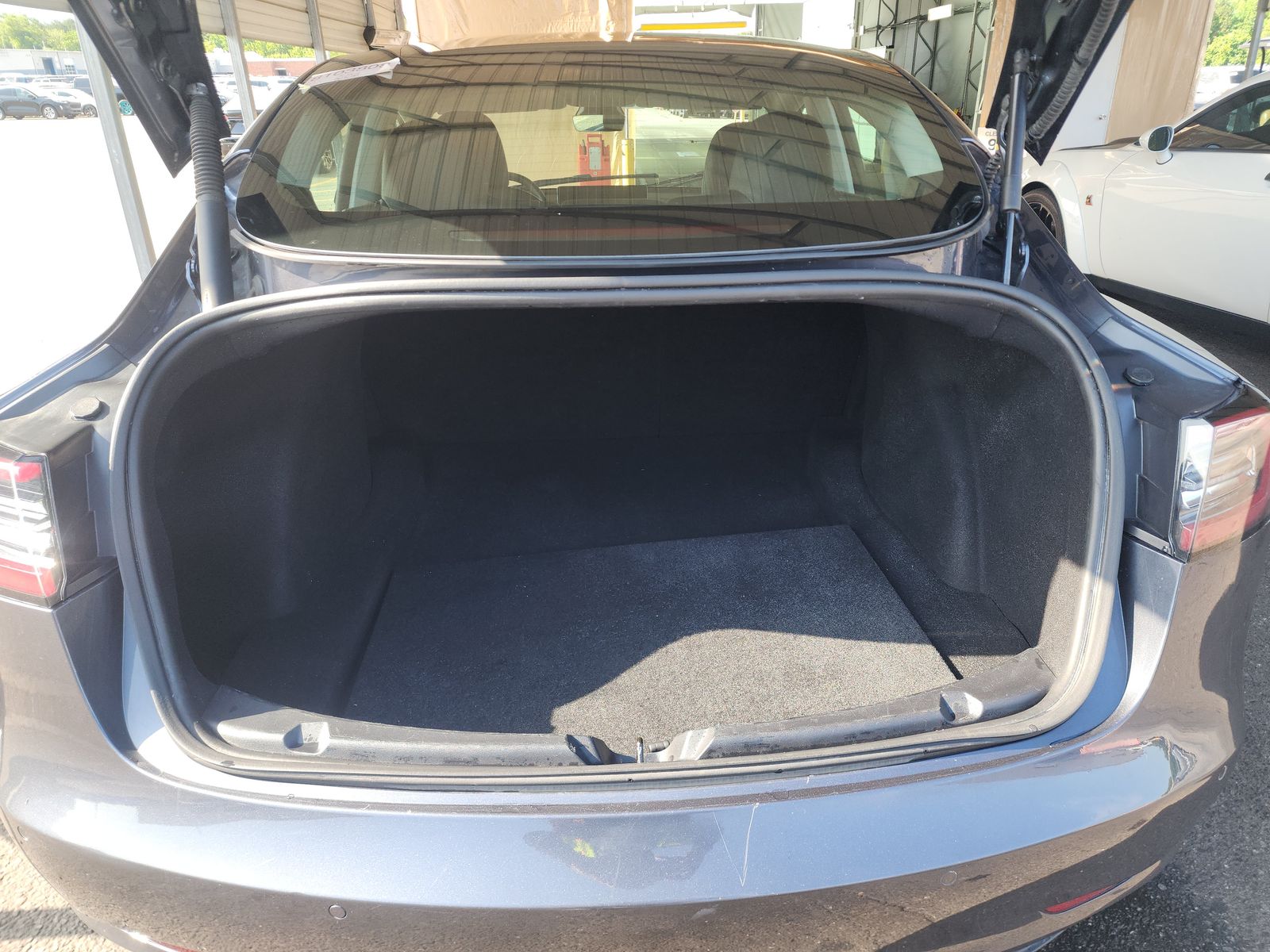 2022 Tesla Model 3 Standard Range RWD