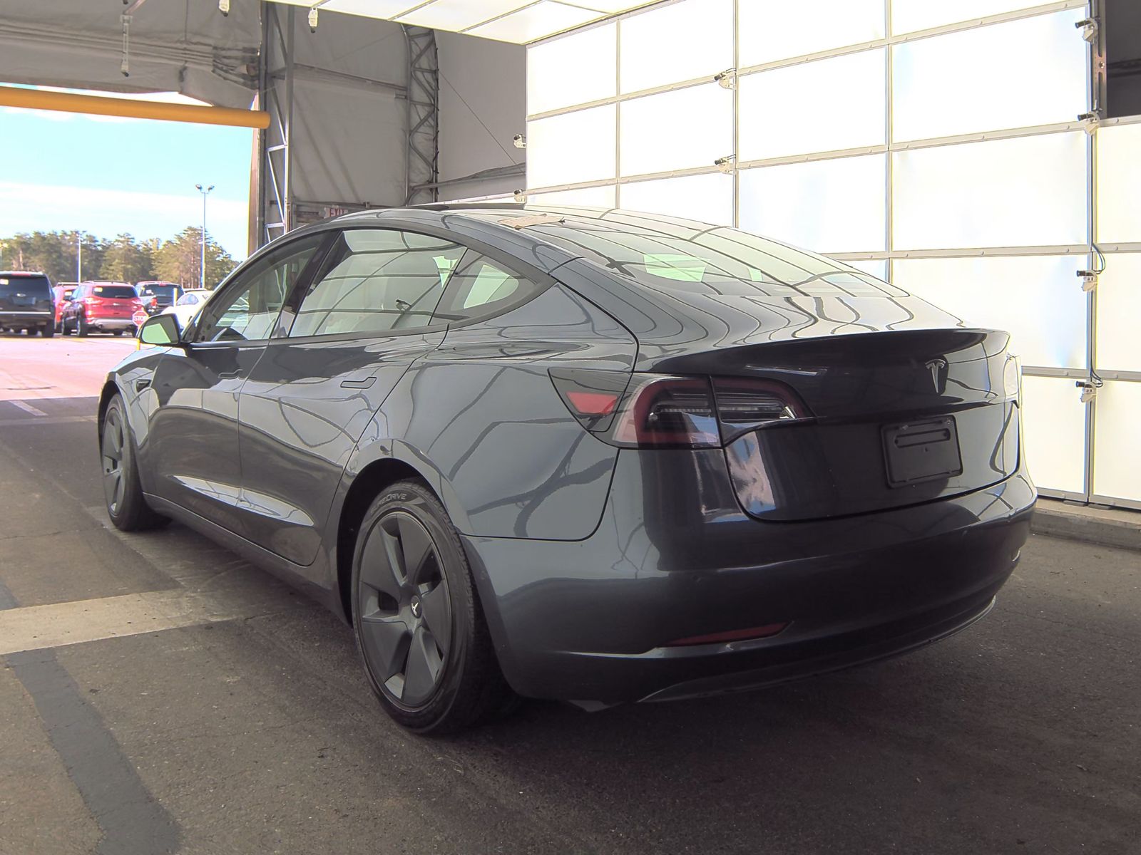 2022 Tesla Model 3 Standard Range RWD