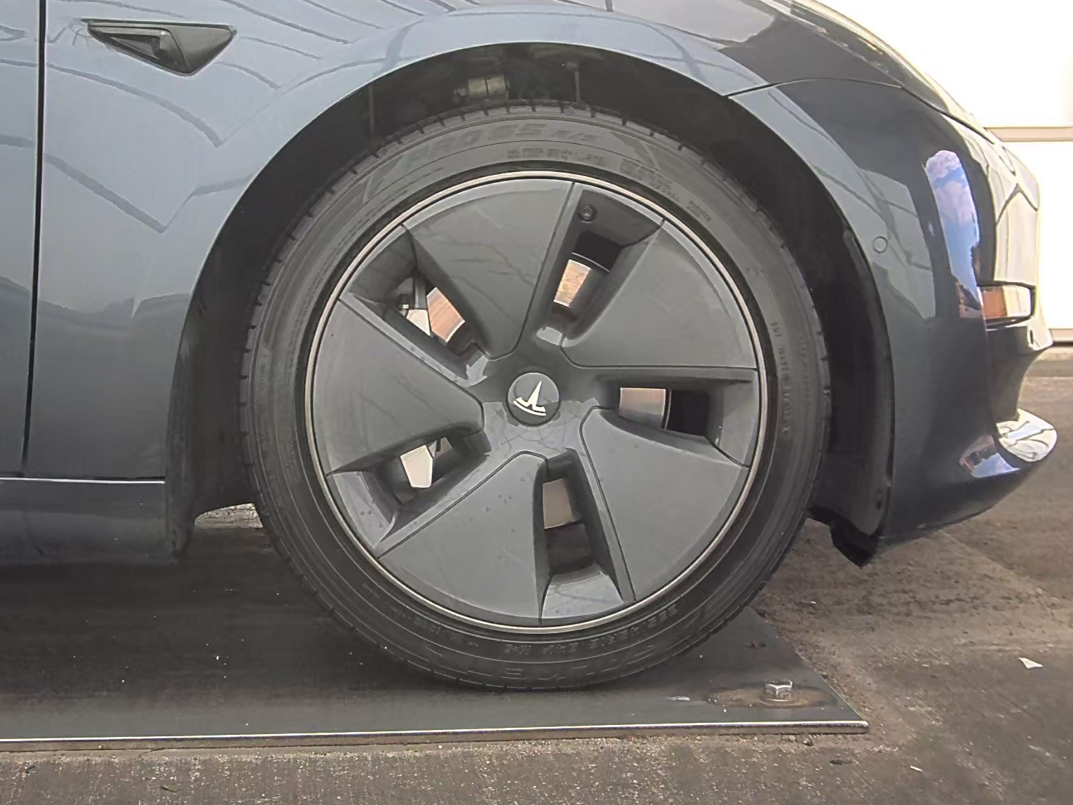 2022 Tesla Model 3 Standard Range RWD