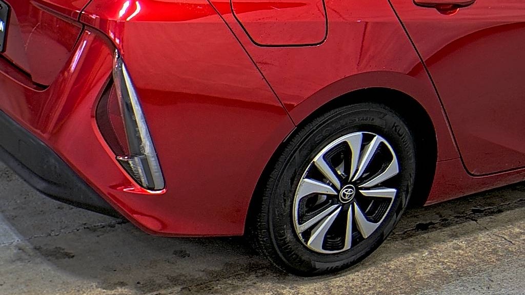 2017 Toyota Prius Prime Premium FWD
