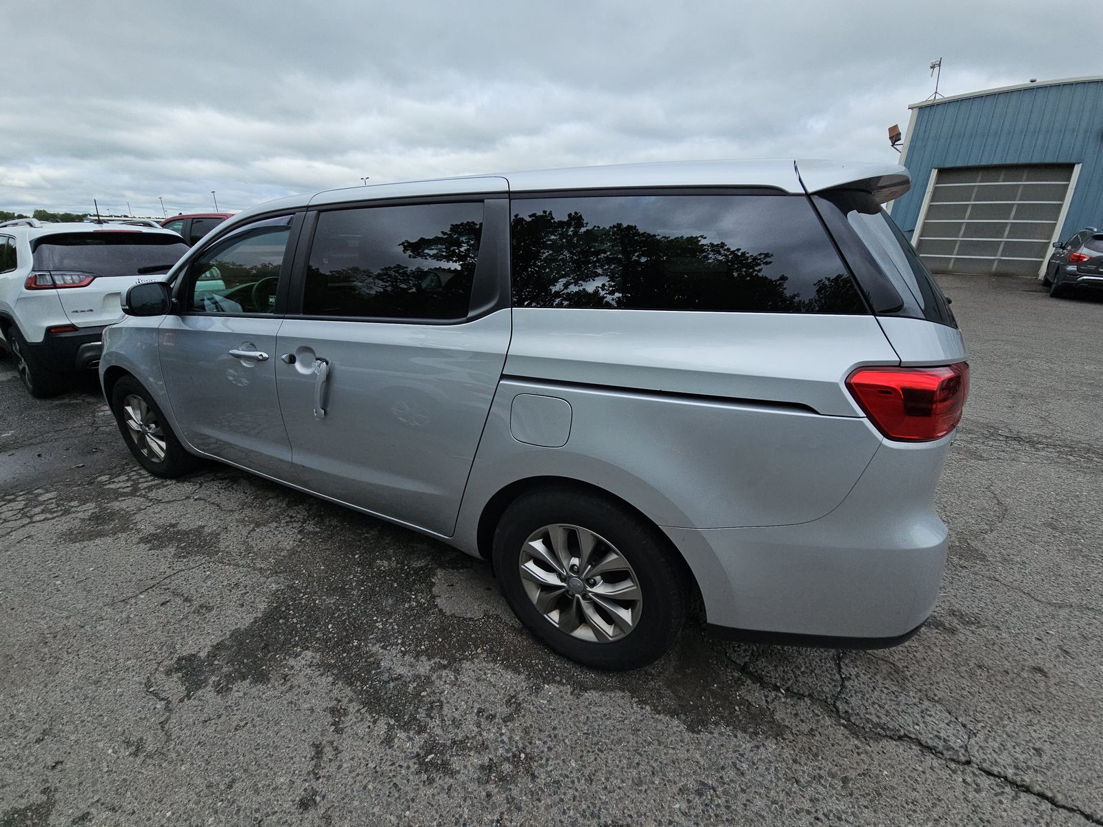2019 Kia Sedona LX FWD
