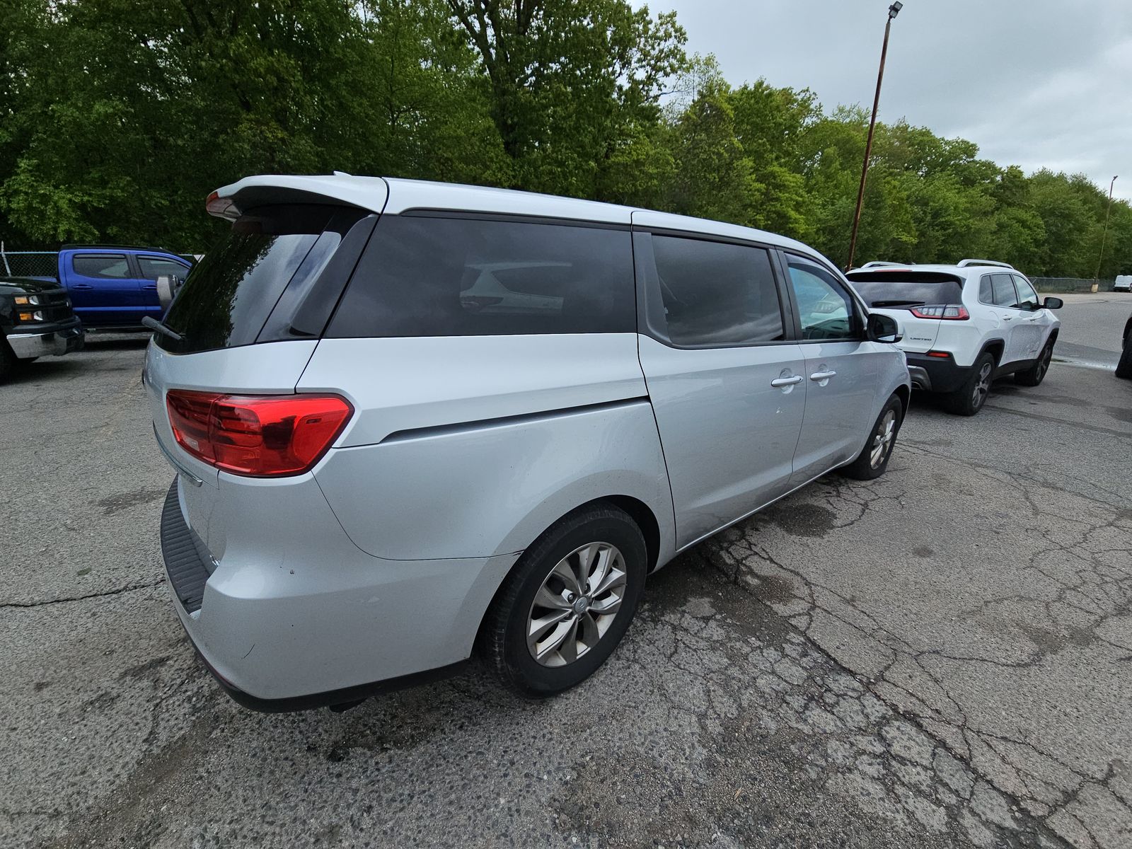 2019 Kia Sedona LX FWD