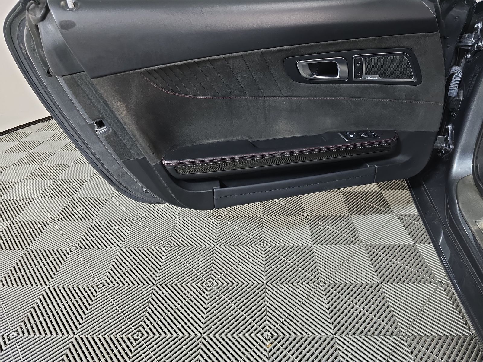 2016 Mercedes-Benz Mercedes-AMG GT AMG S RWD