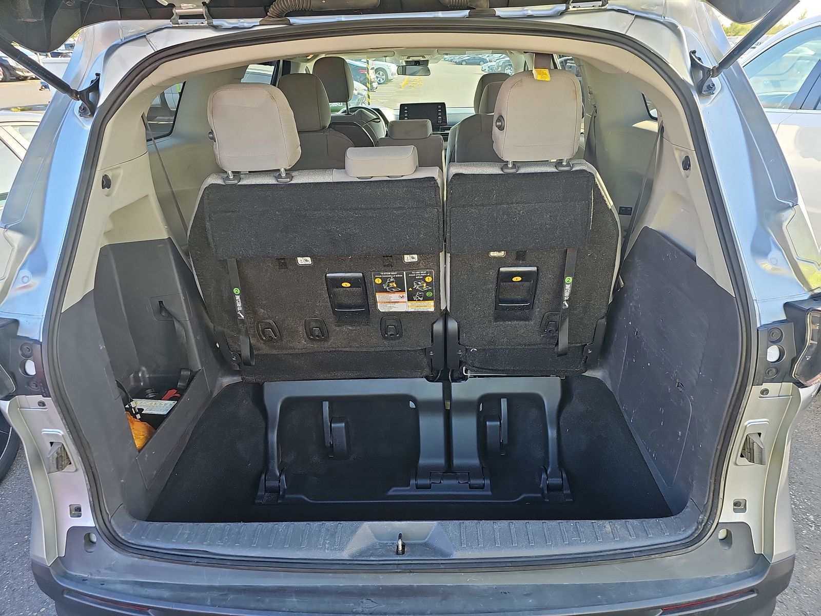 2023 Toyota Sienna LE AWD