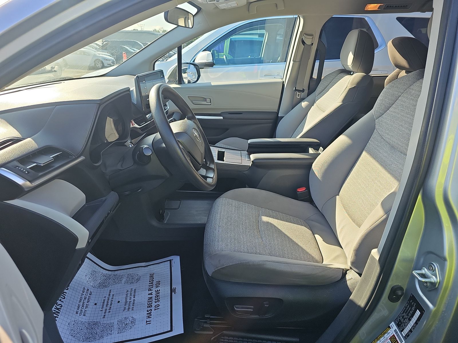 2023 Toyota Sienna LE AWD
