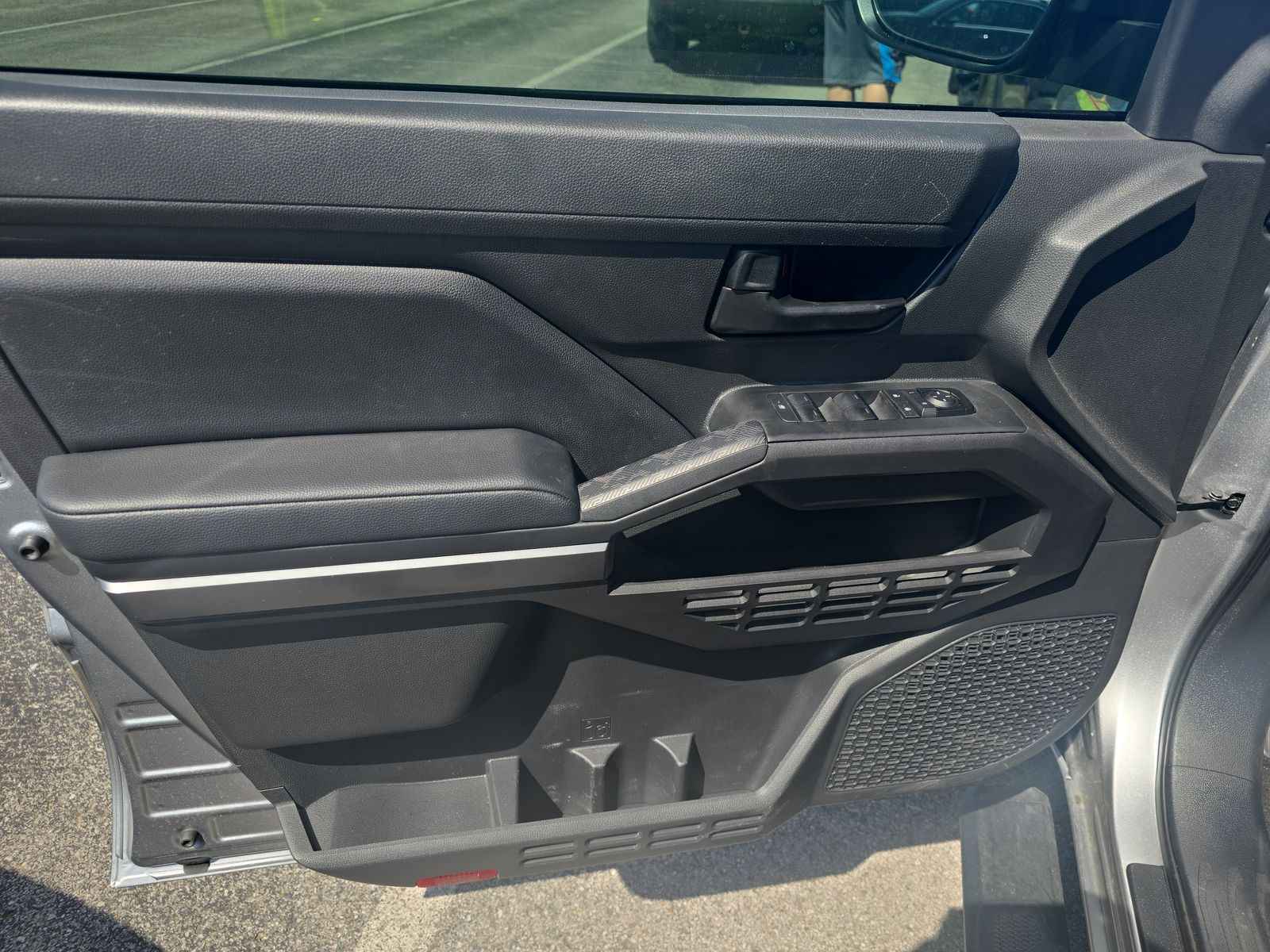2024 Toyota Tacoma SR5 FWD