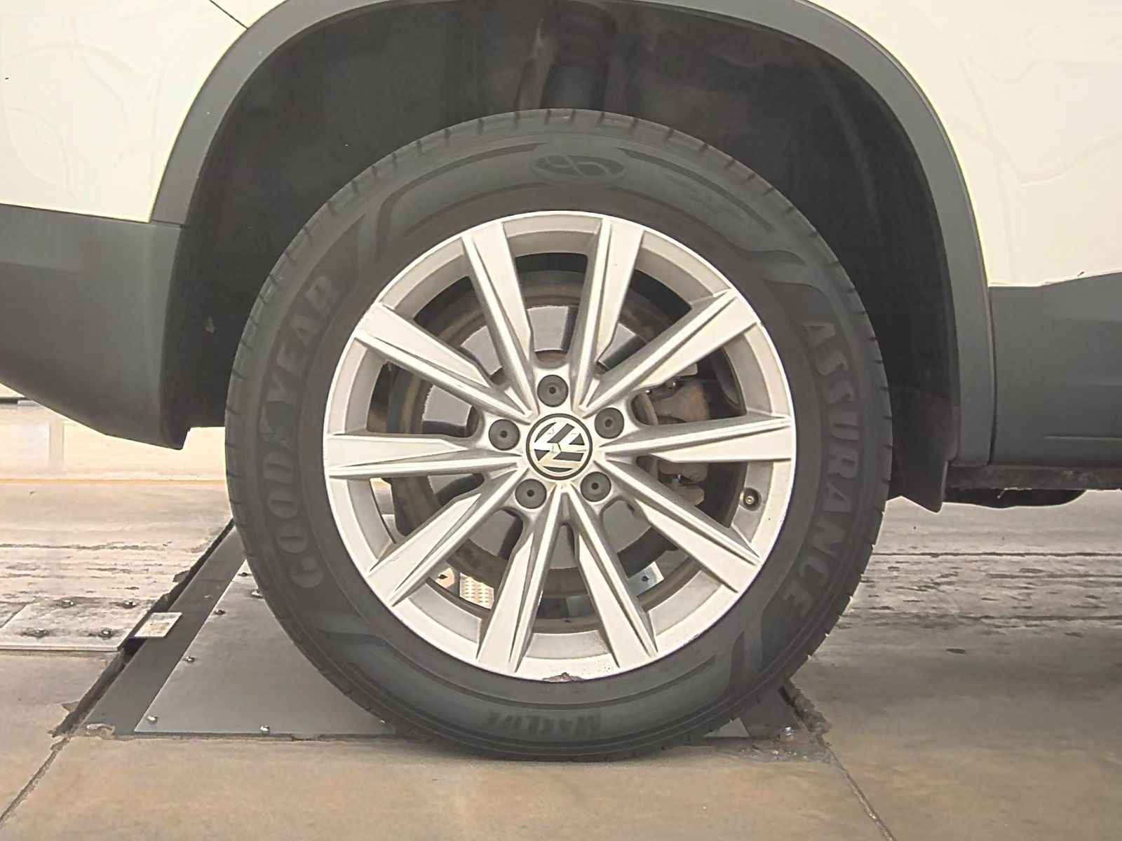 2017 Volkswagen Tiguan Limited 2.0T AWD