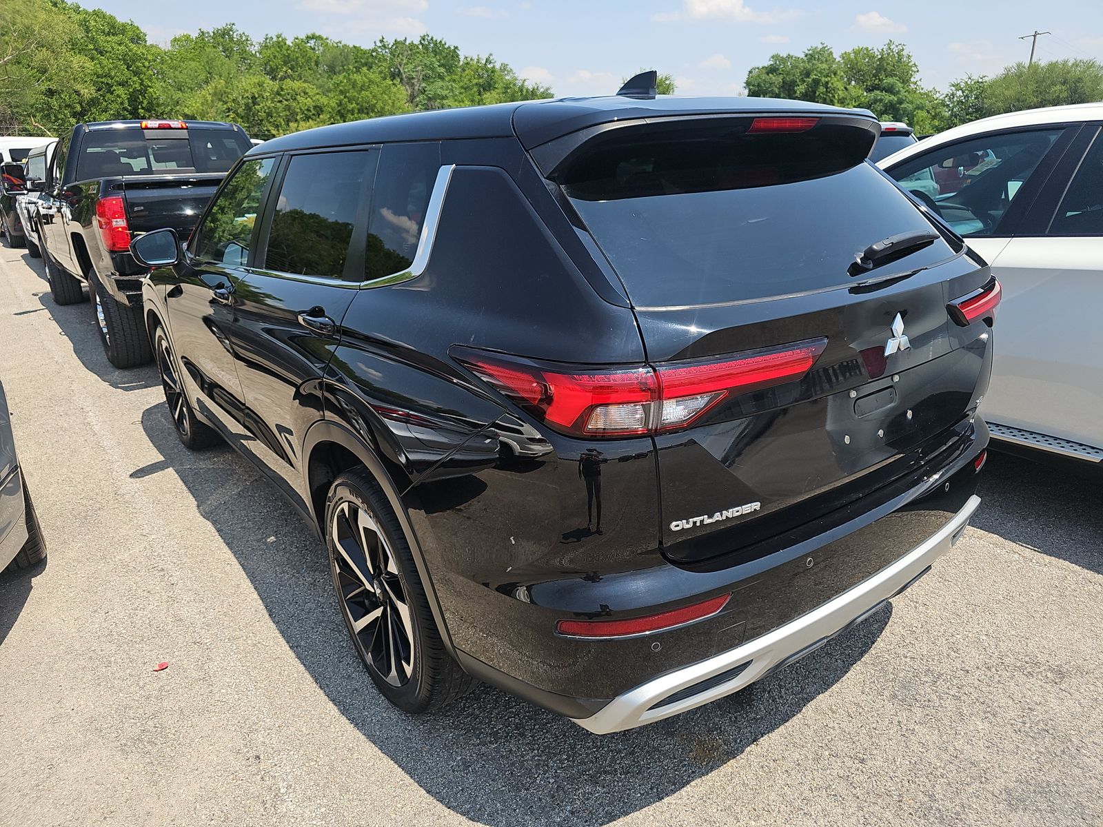 2022 Mitsubishi Outlander SE FWD