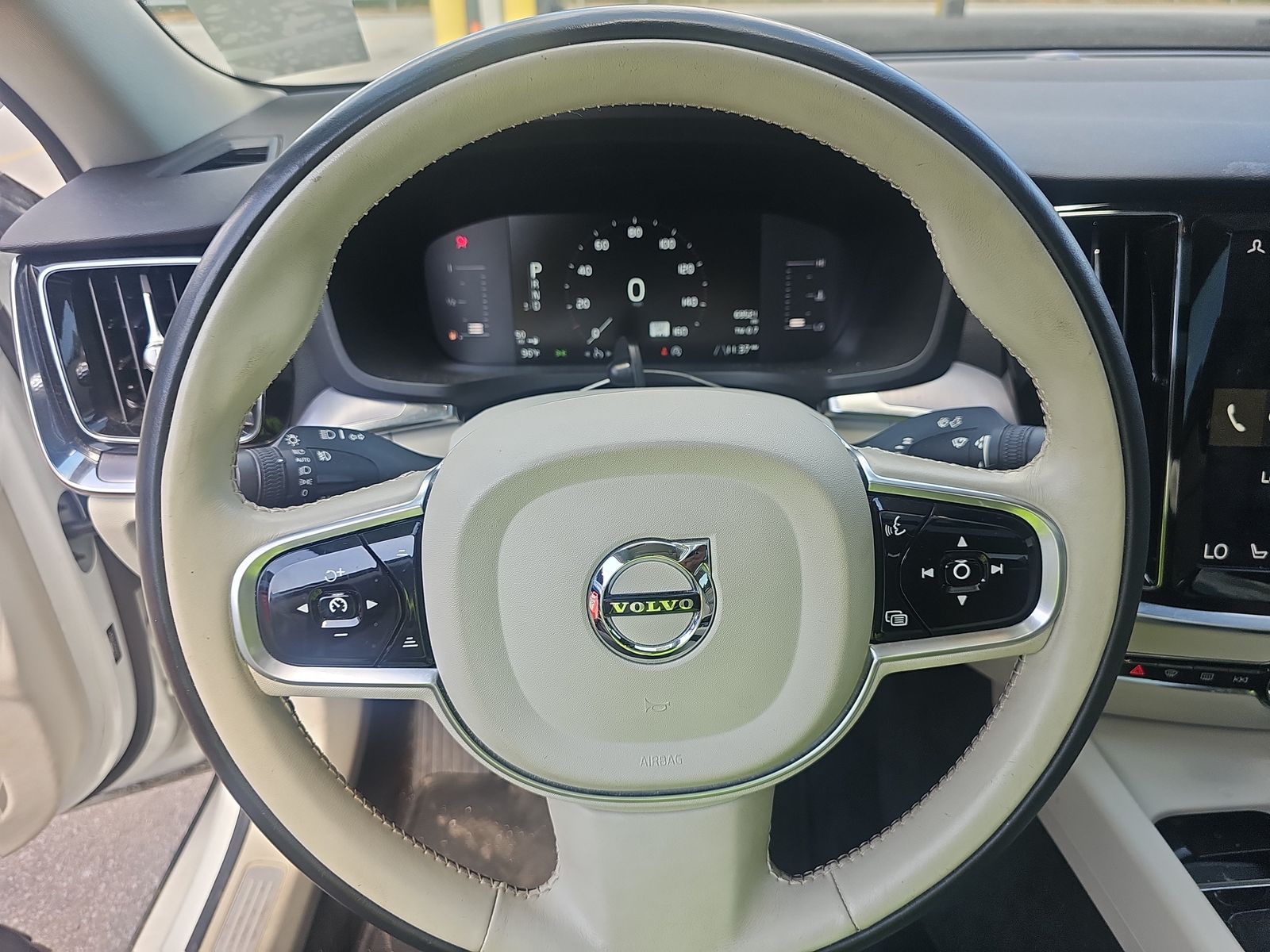 2019 Volvo S60 T5 Momentum FWD