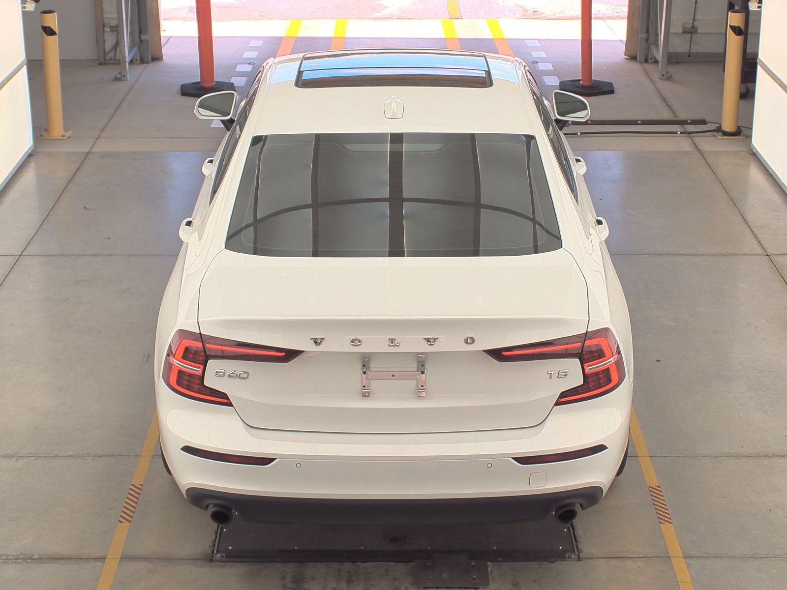 2019 Volvo S60 T5 Momentum FWD