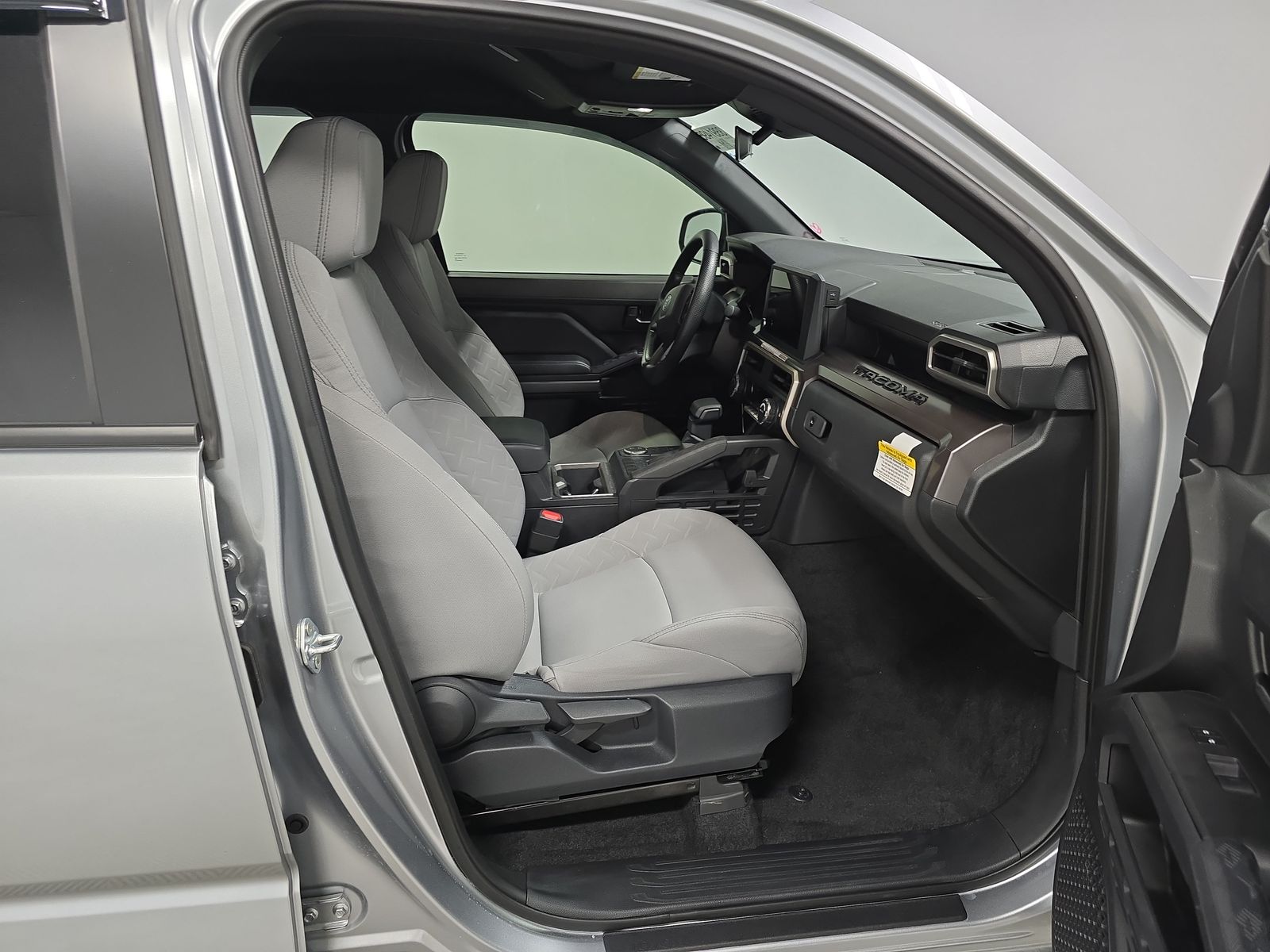 2024 Toyota Tacoma SR5 FWD