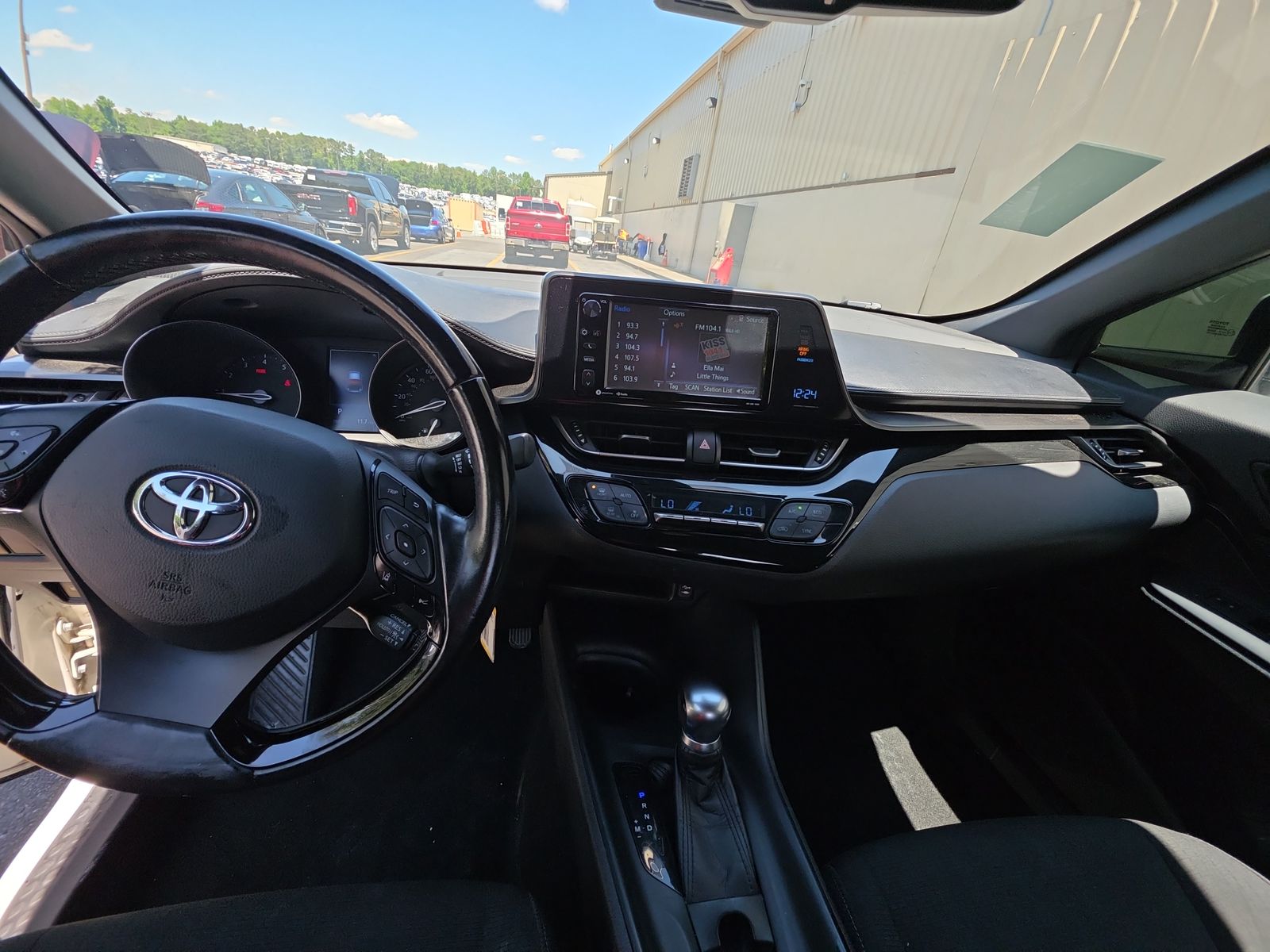 2018 Toyota C-HR XLE FWD