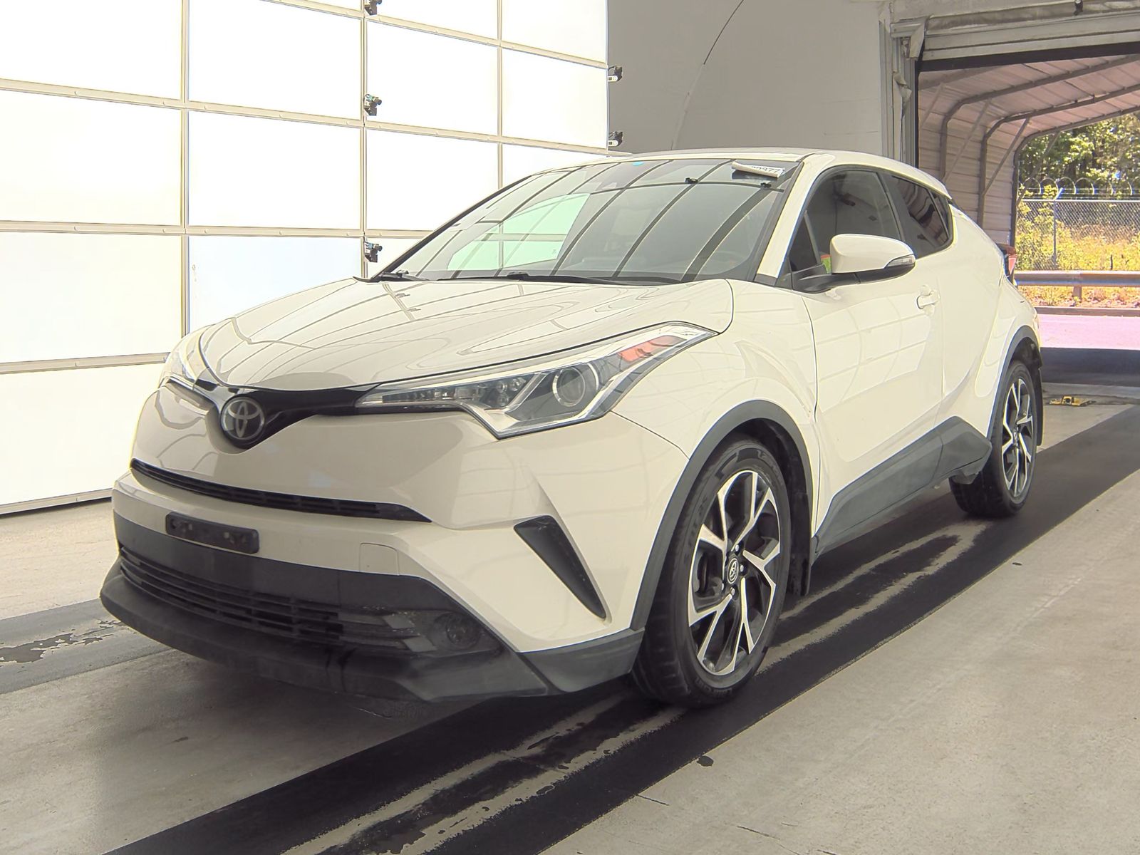 2018 Toyota C-HR XLE FWD
