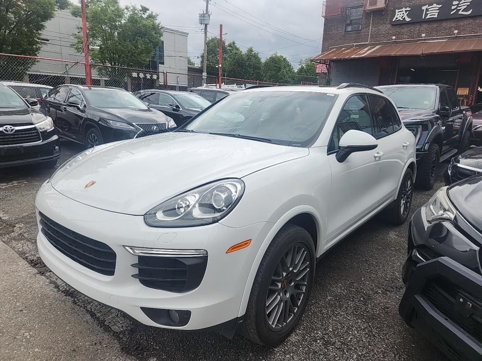 2018 Porsche Cayenne Platinum Edition