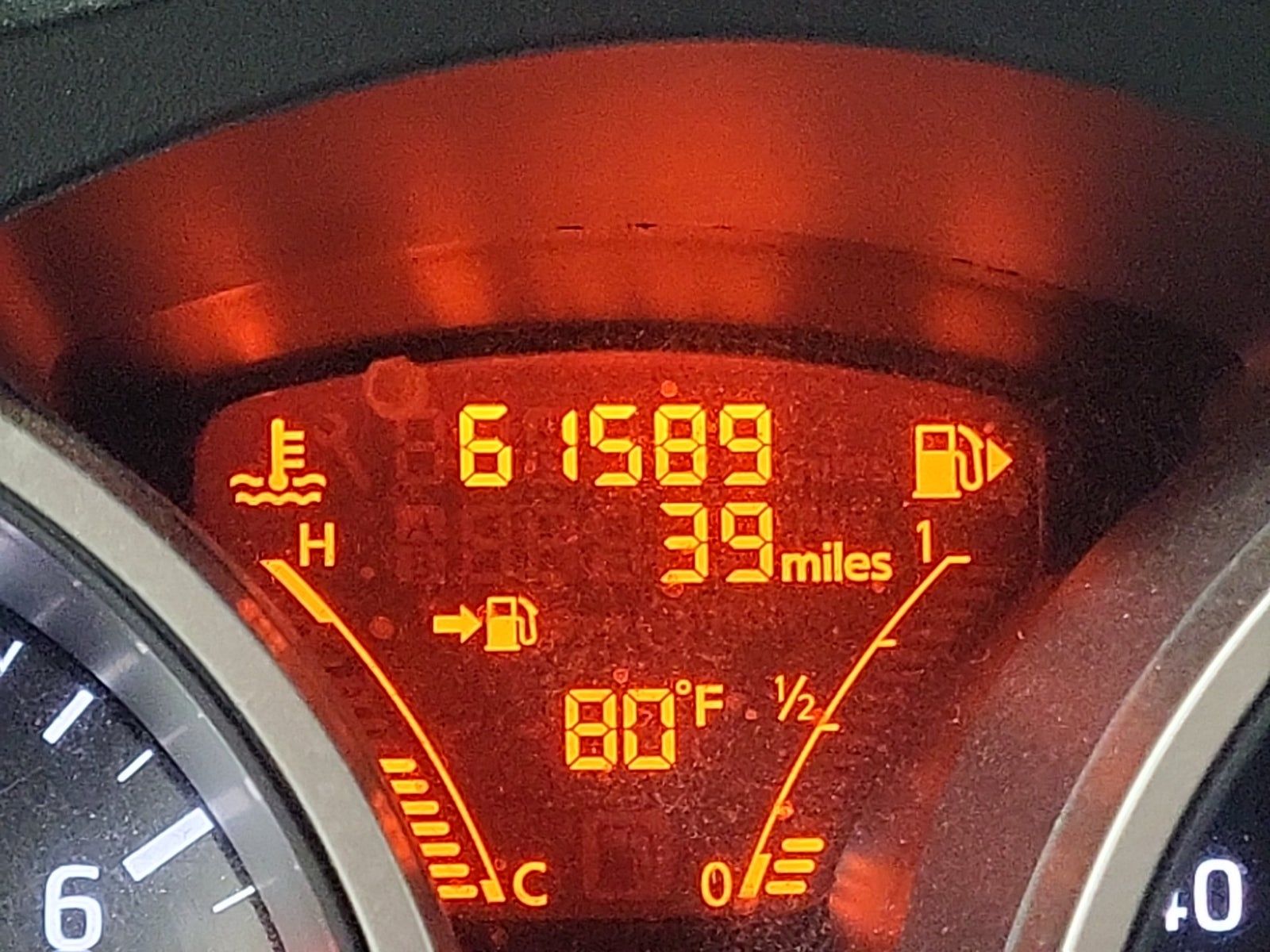 2015 Nissan JUKE S AWD