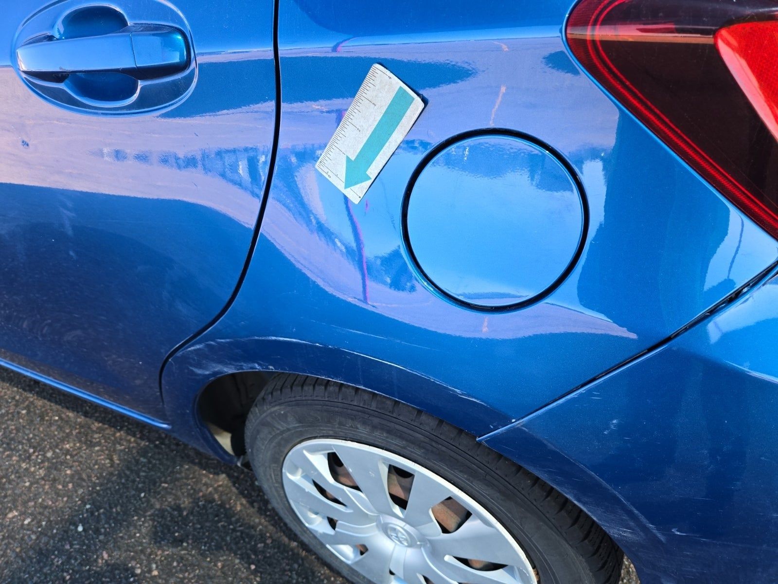 2015 Toyota Yaris L FWD