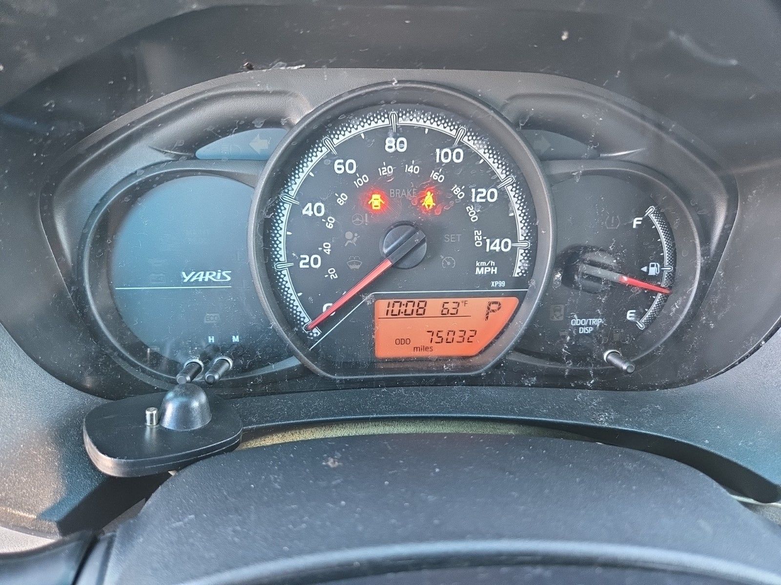 2015 Toyota Yaris L FWD
