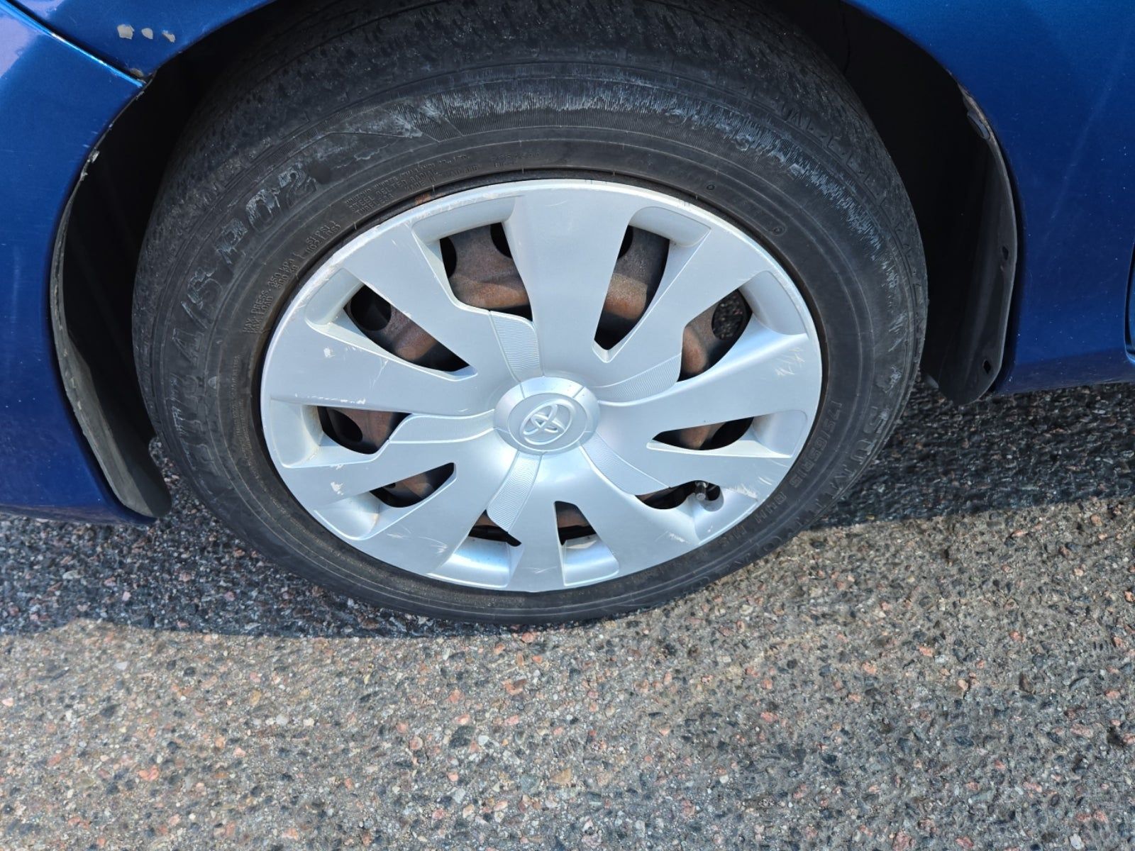2015 Toyota Yaris L FWD