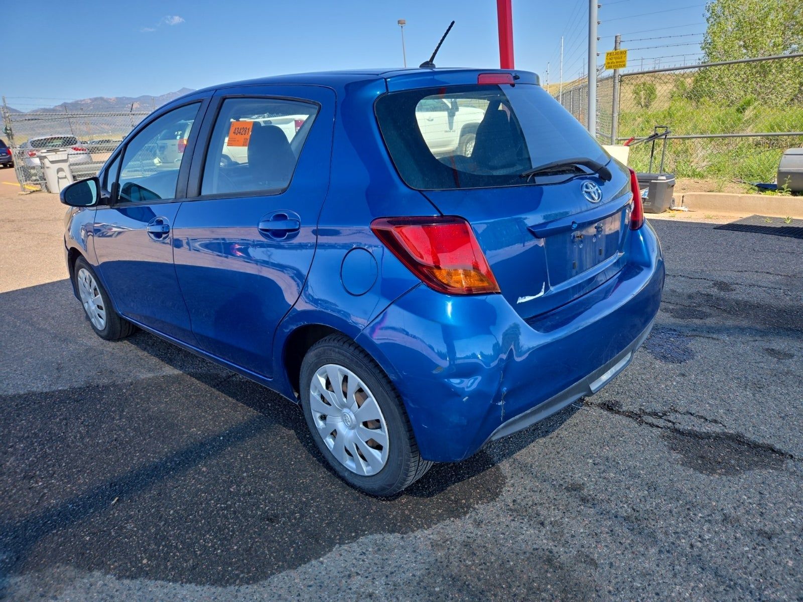 2015 Toyota Yaris L FWD