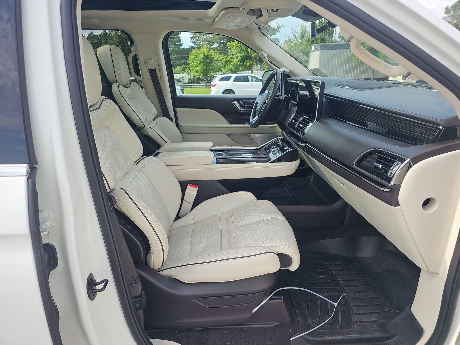 2022 Lincoln Navigator L Black Label AWD