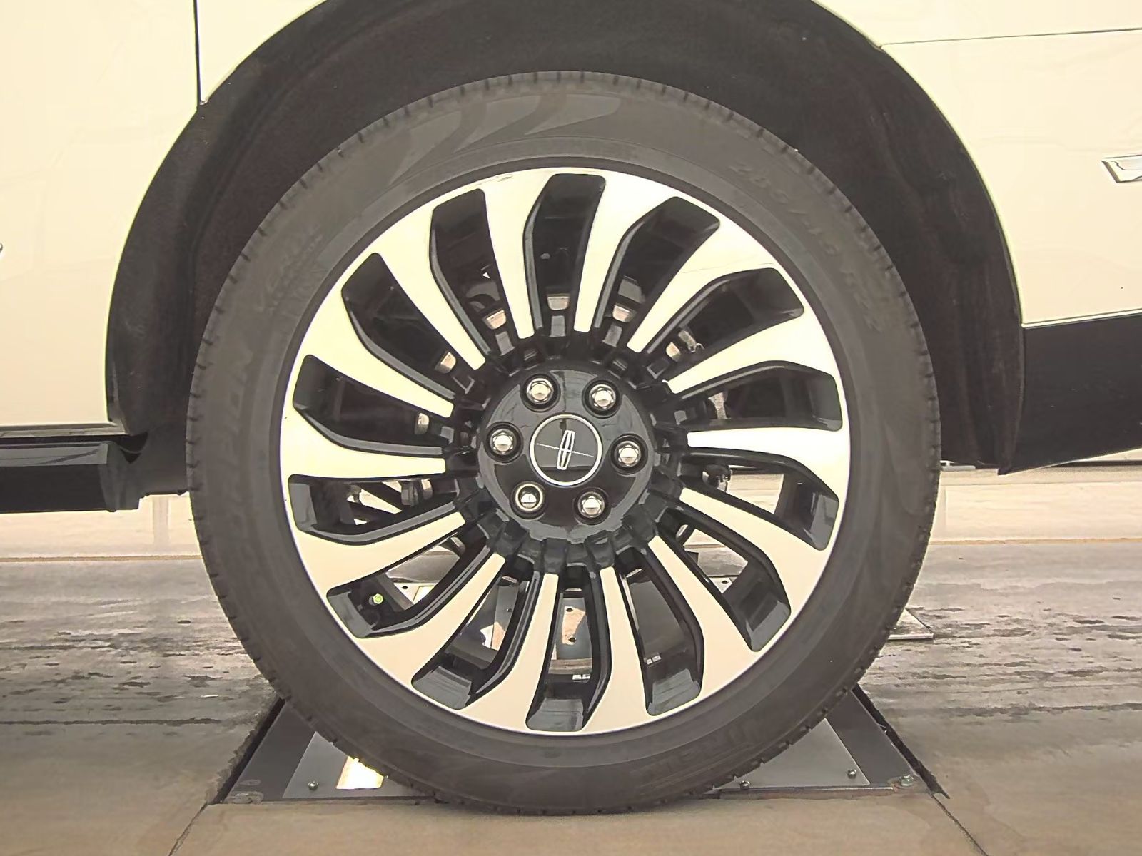 2022 Lincoln Navigator L Black Label AWD