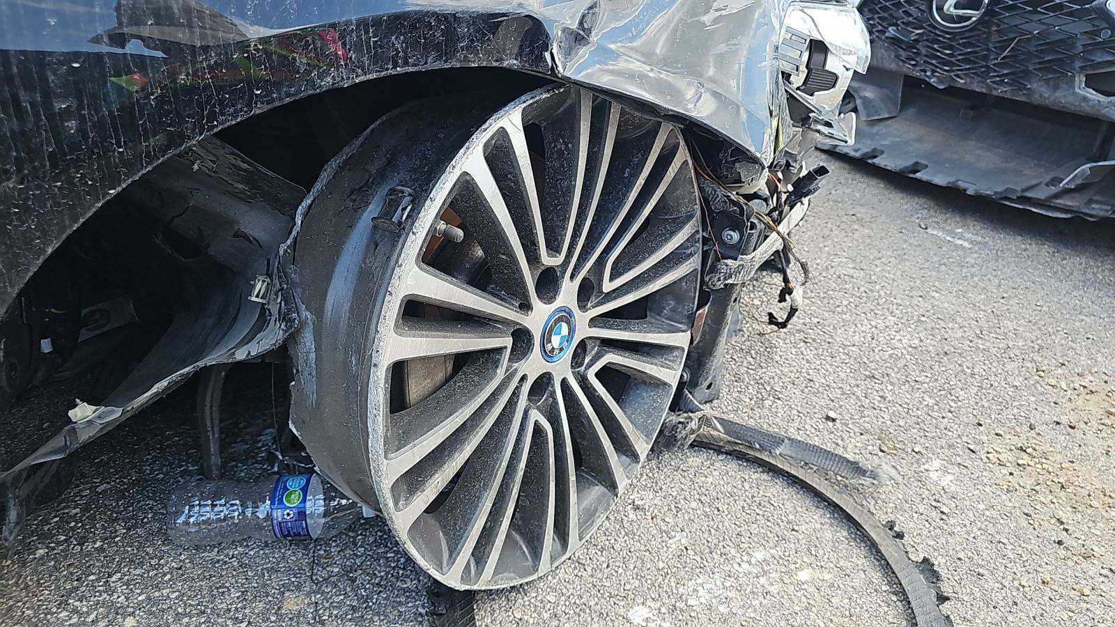 2018 BMW 5 Series 530e iPerformance RWD