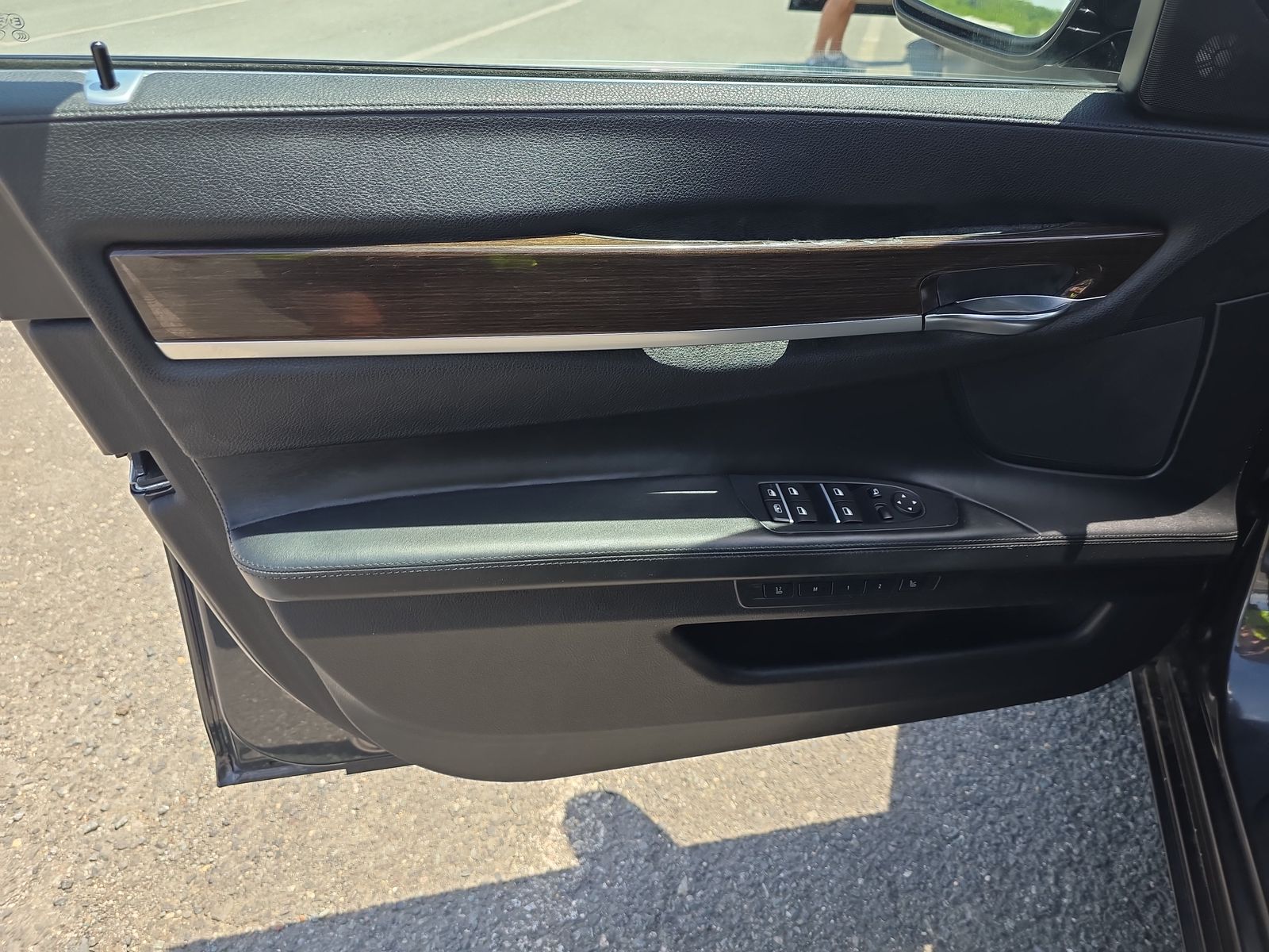 2012 BMW 7 Series 750i RWD