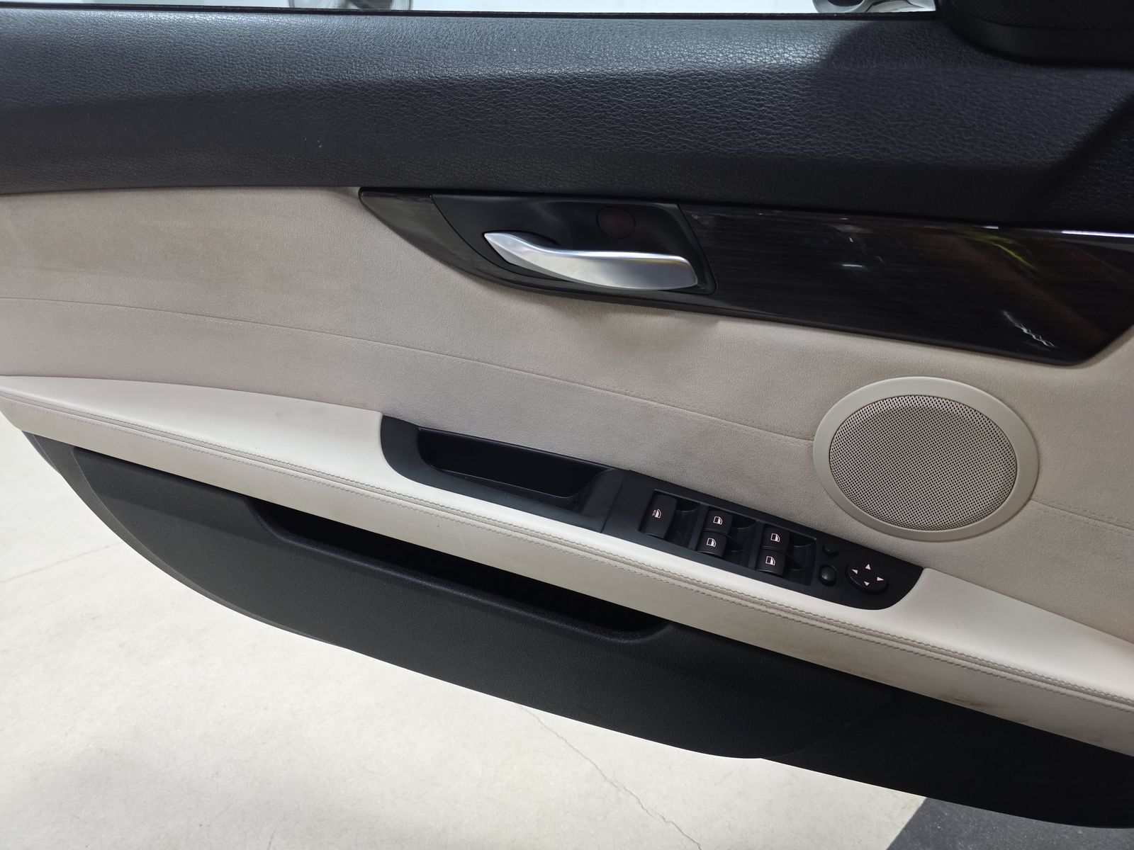 2011 BMW Z4 sDrive30i RWD