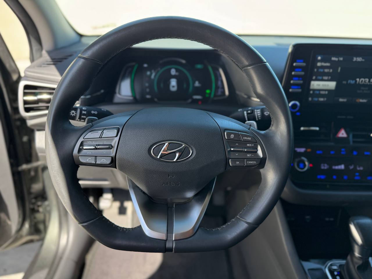 2020 Hyundai Ioniq Hybrid SE FWD