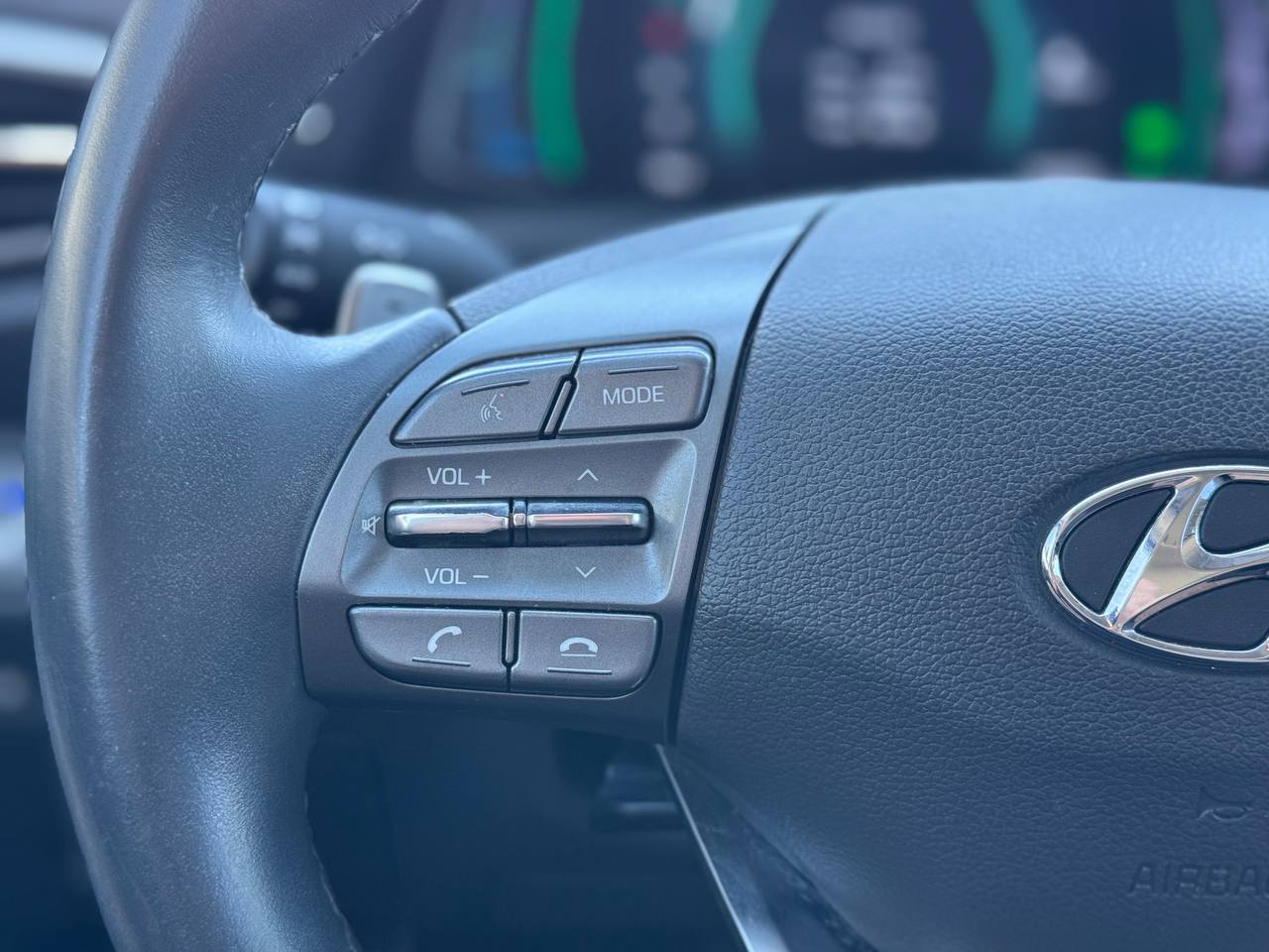 2020 Hyundai Ioniq Hybrid SE FWD